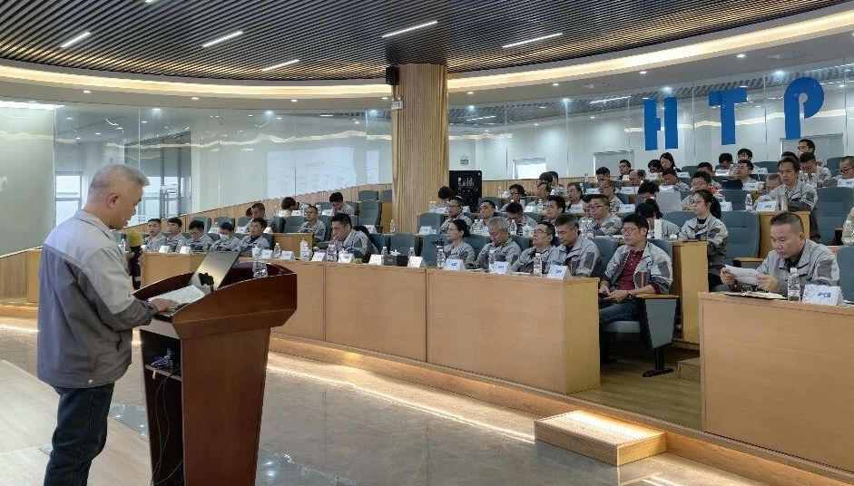 策馬攀峰，再啟新程｜凱特精機2025年度總結暨2026年工作部署大會圓滿收官